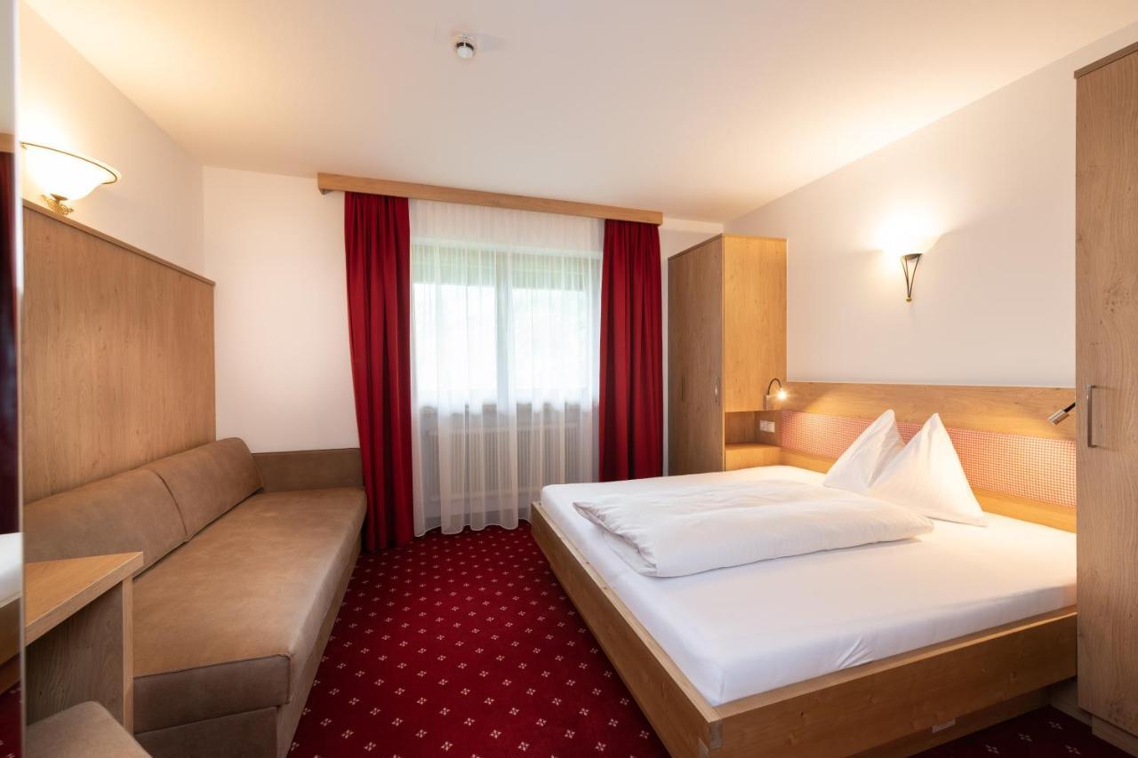 Hotel Gasthof Kroell - Inkl Nationalpark-Karte, Funcard, 1 X Grossglockner Hochalpenstrasse Kostenlos, Spielplatz Mit Streichelzoo, Genusskueche, Wandern, Radfahren, Entspannung & Erholung Niedernsill Buitenkant foto